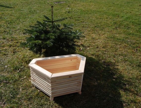 Donica 19 Wys. 25cm Gł. 21cm Szer. 44/47cm Cena: 77,50zł brutto